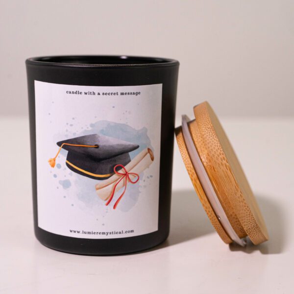 Education Congratulation Personalized Candle - Black Jar 200ml - Image 2