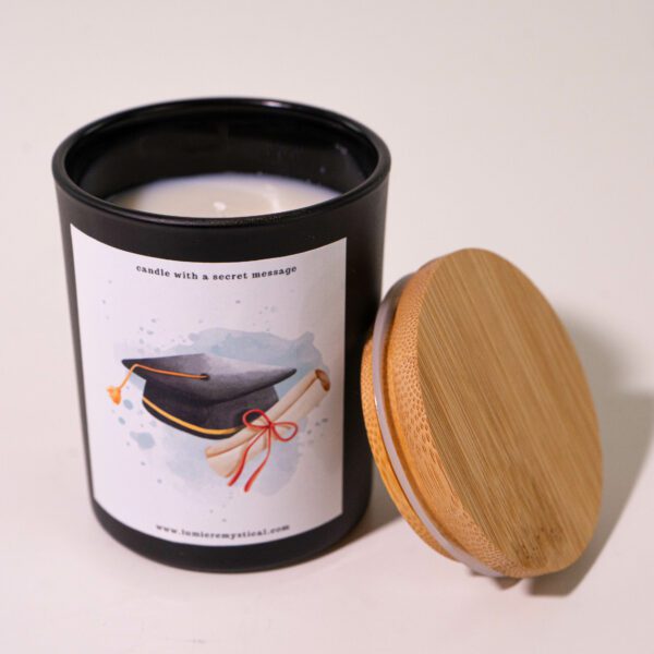 Education Congratulation Personalized Candle - Black Jar 200ml - Image 3